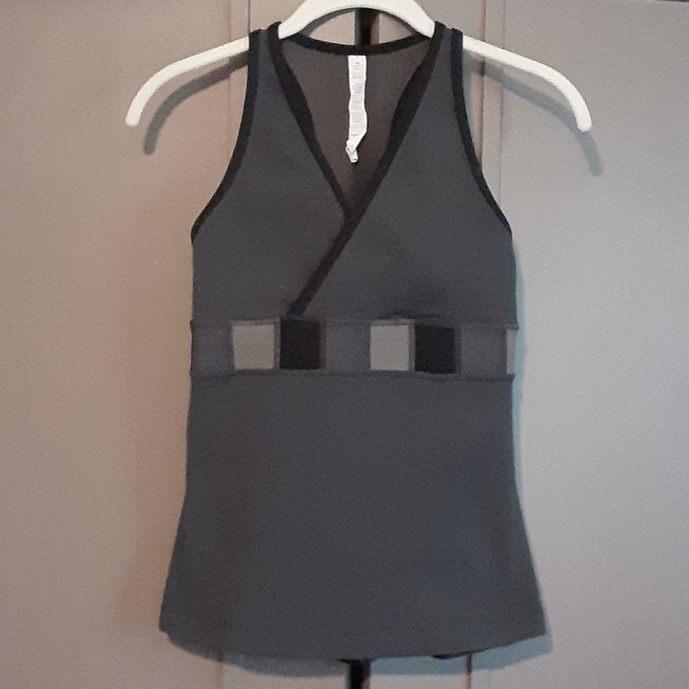 Lululemon tanks